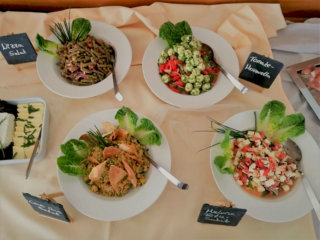 Buffet – verschiedene Salatvariationen